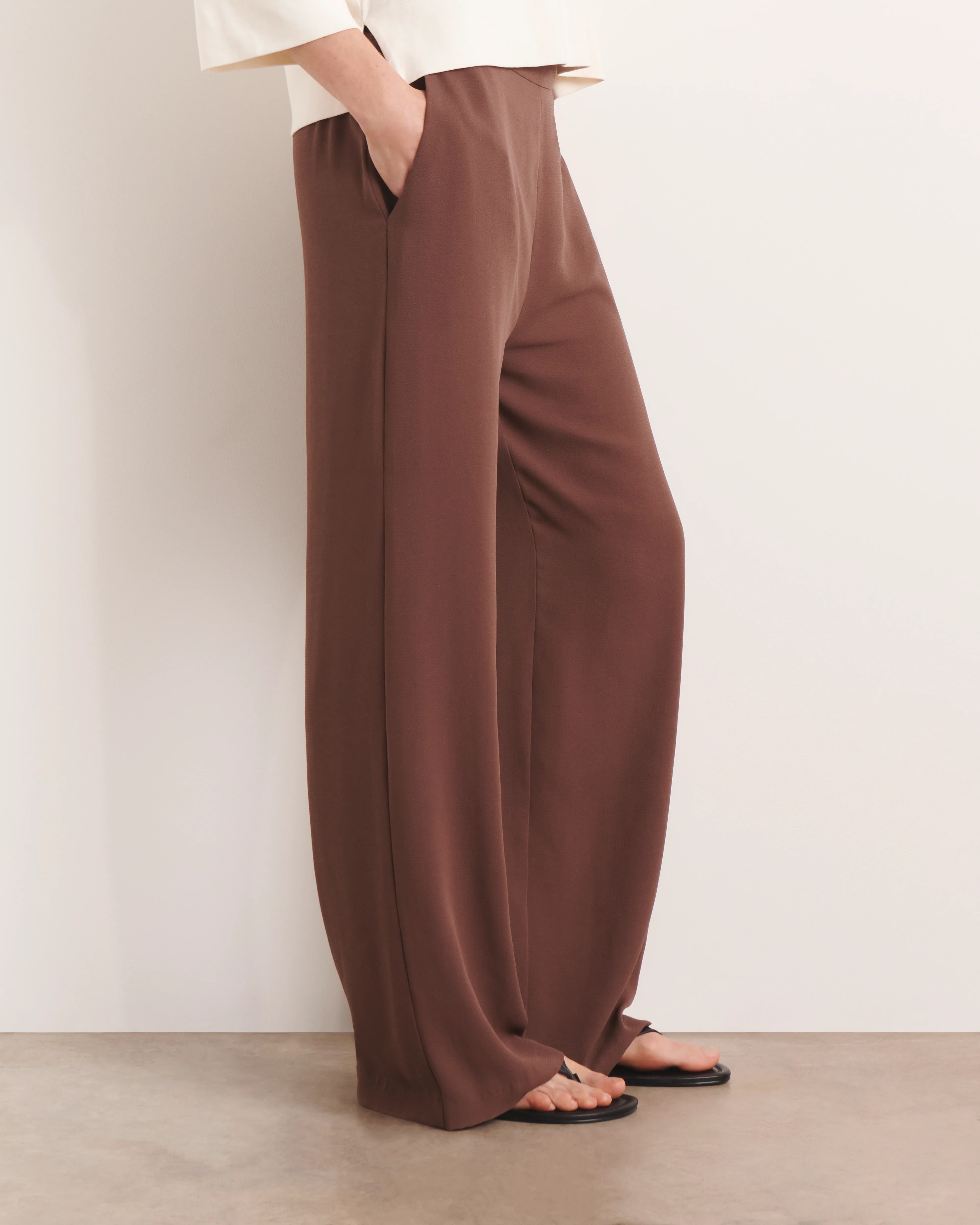 Pantalon large et fluide marron PORTOROSSO/13119/053 - Image 4